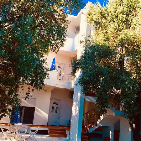 Montebello Inn Apartments Ulcinj Exterior photo